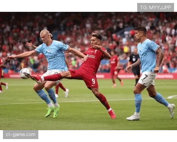 英超巅峰对决上演惊天逆转，精彩瞬间点燃球迷激情