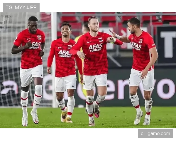 荷甲焦点战打响，关键对决或将决定晋级命运