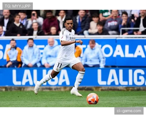 罗德里戈长期替补的战术角色与竞争格局解析 罗德里戈长期替补的战术角色与竞争格局解析