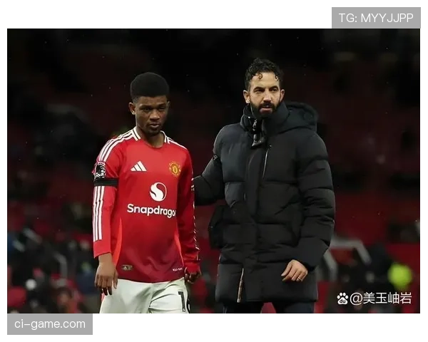 曼联从第15到争四的复苏趋势,是否面临稳定性考验与竞争加剧的格局变化 曼联从第15到争四的复苏趋势,是否面临稳定性考验与竞争加剧的格局变化