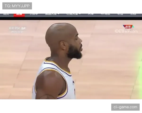 马布里无球跑动制造空位，改变进攻节奏主导球队攻势